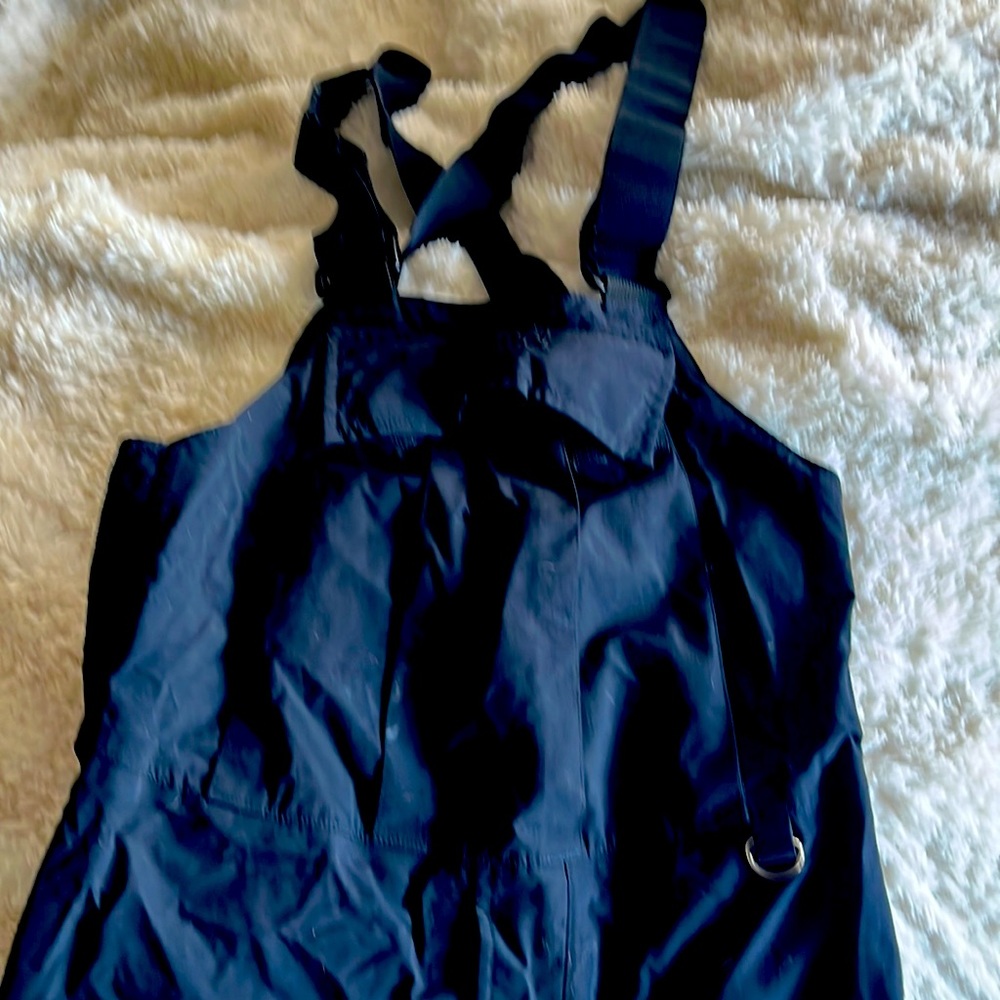 Snow pants, snow bibs